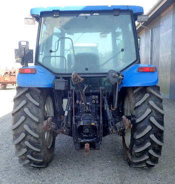 salg af New Holland TL90 A tractor