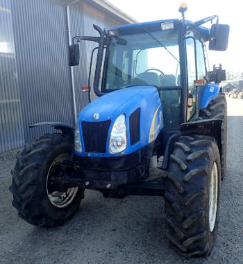 salg af New Holland TL90 A traktor