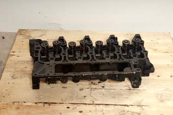 salg af New Holland TL90 A  Cylinder Head