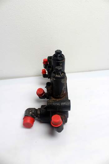salg af Claas Axion 850  Suspension control valve