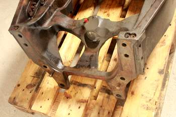 salg af Massey Ferguson 7618  Front axle support