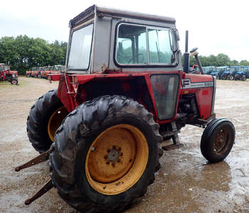 salg af Massey Ferguson 590 traktor