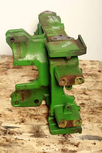 salg af John Deere 6920  Front axle support