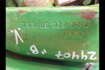 salg af John Deere 6920 LEFT Front axle final drive