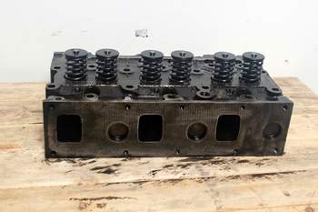 salg af Case CVX195  Cylinder Head