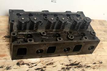 salg af Case CVX195  Cylinder Head