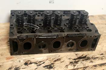 salg af Case CVX195  Cylinder Head