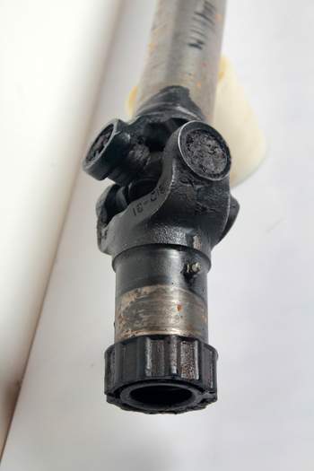 salg af New Holland TS135A  Drive shaft