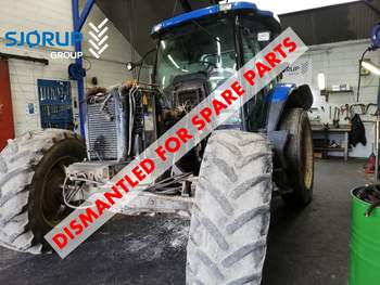 salg af New Holland TS135A traktor