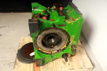 salg af Baktransmission John Deere 7810 