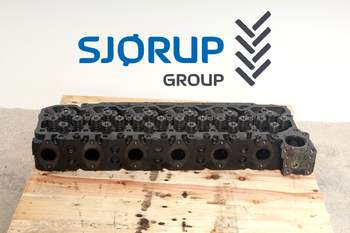 Steyr 6225  Cylinder Head