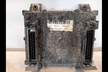 salg af ECU Deutz Agrotron 106 Motor