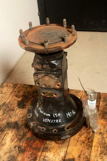 salg af Case Maxxum 150 LEFT Rear Half Axle