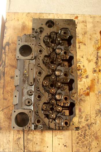 salg af Hydrema 912 D  Cylinder head