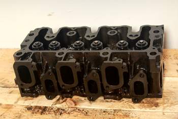 salg af Liebherr L504  Cylinder head