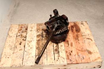 salg af Massey Ferguson 4255 LEFT Front axle final drive