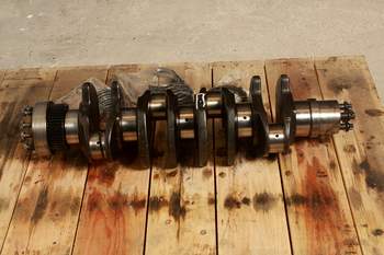 salg af Volvo L40 B  Crankshaft