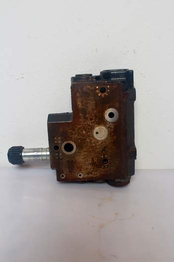salg af Massey Ferguson 7490  Remote control valve