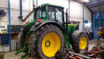 salg af John Deere 7530 traktor