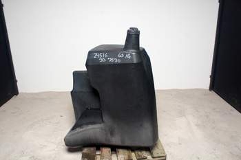 salg af John Deere 7530  Fuel tank