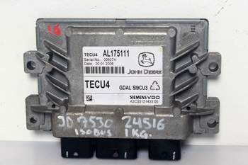 salg af John Deere 7530  ECU