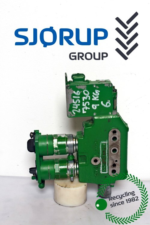 salg af John Deere 7530  Remote control valve