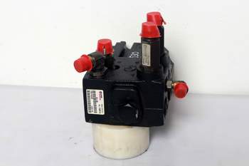 salg af John Deere 7530  Remote control valve