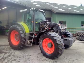 salg af Claas Ares 836 traktor