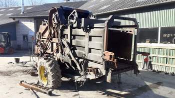 salg af Fendt 12130N Presser