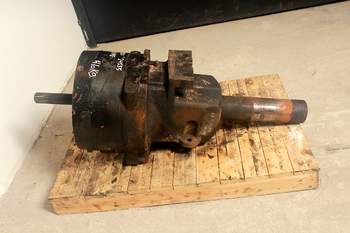 salg af Massey Ferguson 8250 LEFT Rear Axle