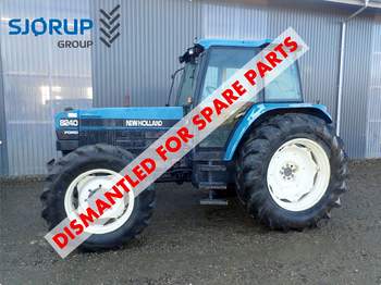 salg af New Holland 8240 traktor