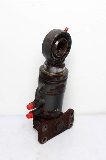 salg af Hydraulische zylinder Massey Ferguson 8690 