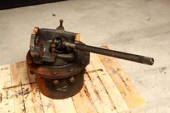 salg af Massey Ferguson 8690 LEFT Front axle final drive