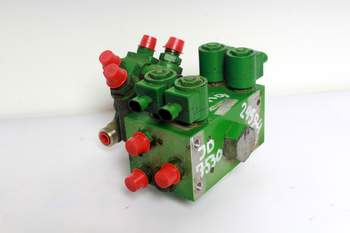 salg af John Deere 7530  Suspension control valve