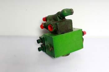 salg af John Deere 7530  Suspension control valve