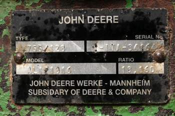 salg af John Deere 7530 LEFT Front axle house