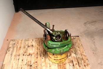 salg af John Deere 7530 RIGHT Front axle final drive