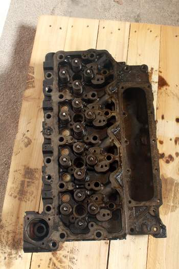 salg af New Holland T6.145 AC  Cylinder Head