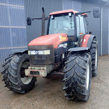 salg af New Holland M115 tractor