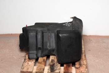 salg af New Holland M115  Fuel tank