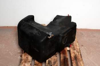 salg af New Holland M115  Fuel tank