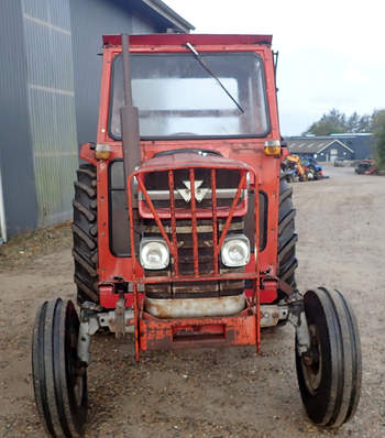 salg af Massey Ferguson 185 traktor