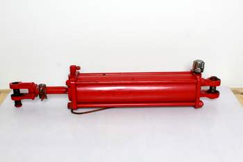 salg af Hydraulisk Cylinder Massey Ferguson 190 