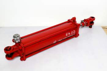 salg af Hydraulisk Cylinder Massey Ferguson 190 