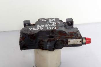 salg af New Holland 8670  Remote control valve