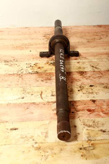 salg af New Holland 8670  Drive shaft