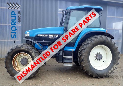 salg af New Holland 8670 traktor