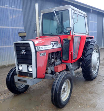 salg af Massey Ferguson 590 traktor