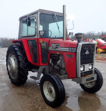 salg af Massey Ferguson 590 traktor