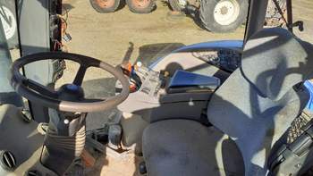 salg af New Holland TG285 traktor